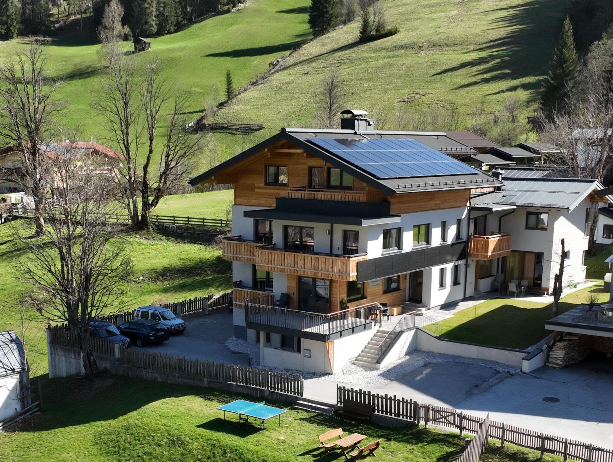 Zimmer & Appartements Schwarzenbacher Sonja & Konrad Guest house